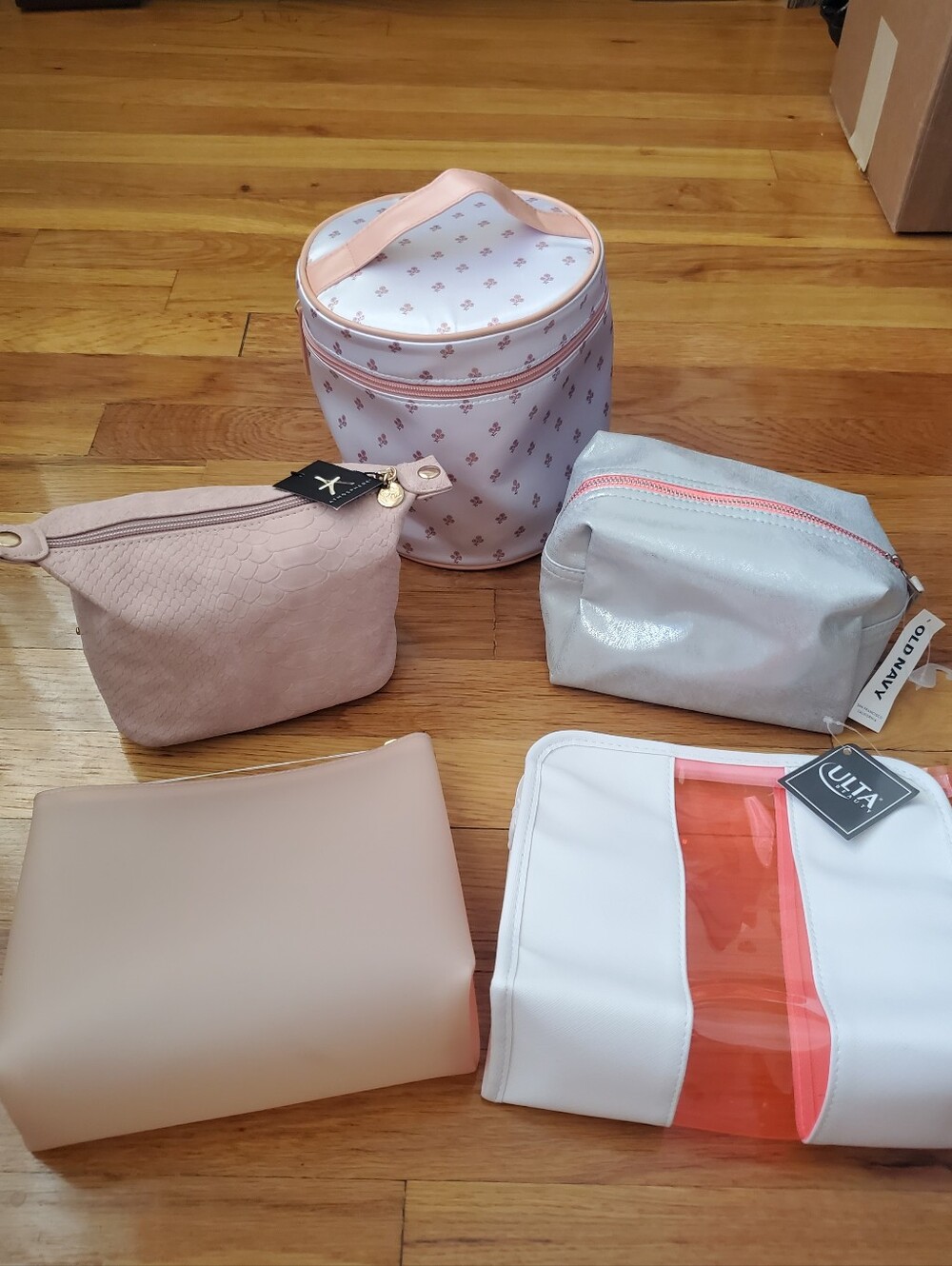 5 Cosmetic Travel Bags Brand New With Tags